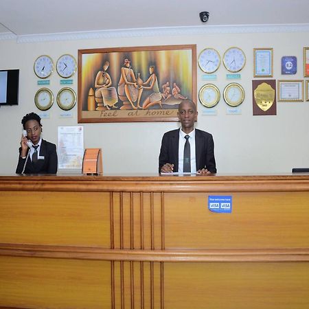 Five To Five Hotel Kigali Bagian luar foto