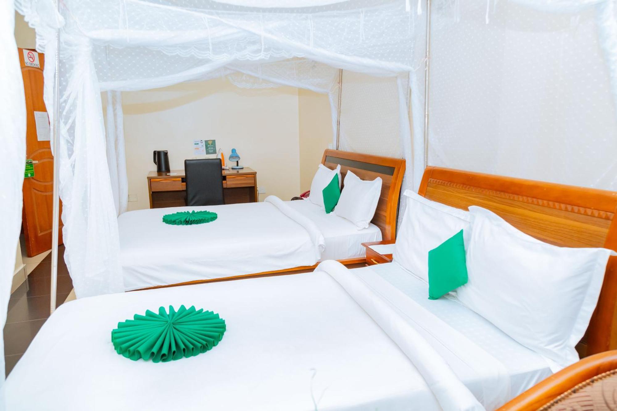 Five To Five Hotel Kigali Bagian luar foto