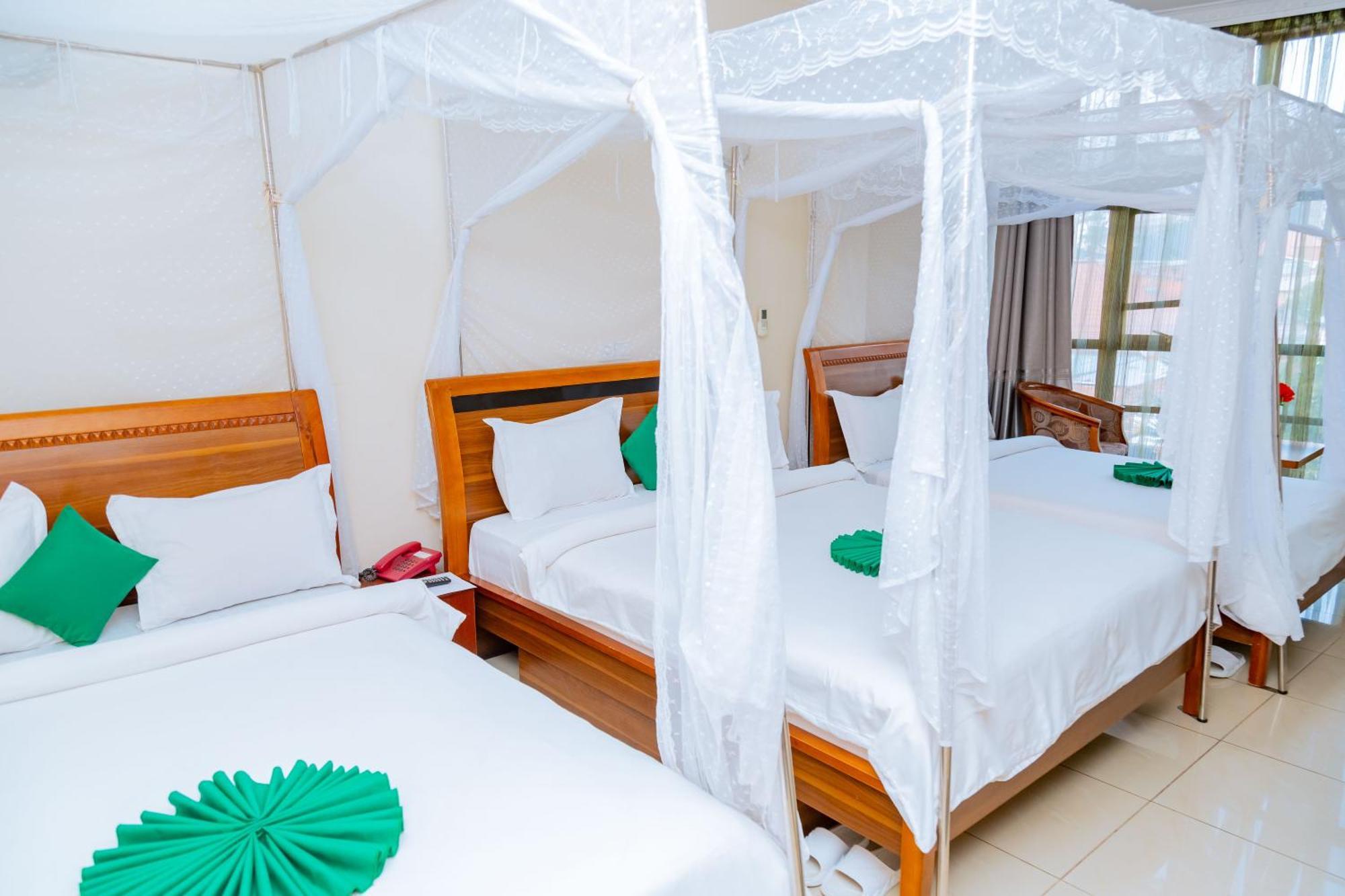 Five To Five Hotel Kigali Bagian luar foto