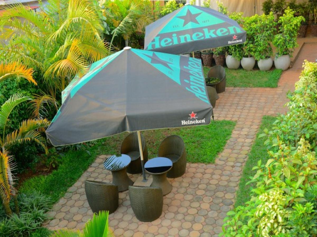 Five To Five Hotel Kigali Bagian luar foto