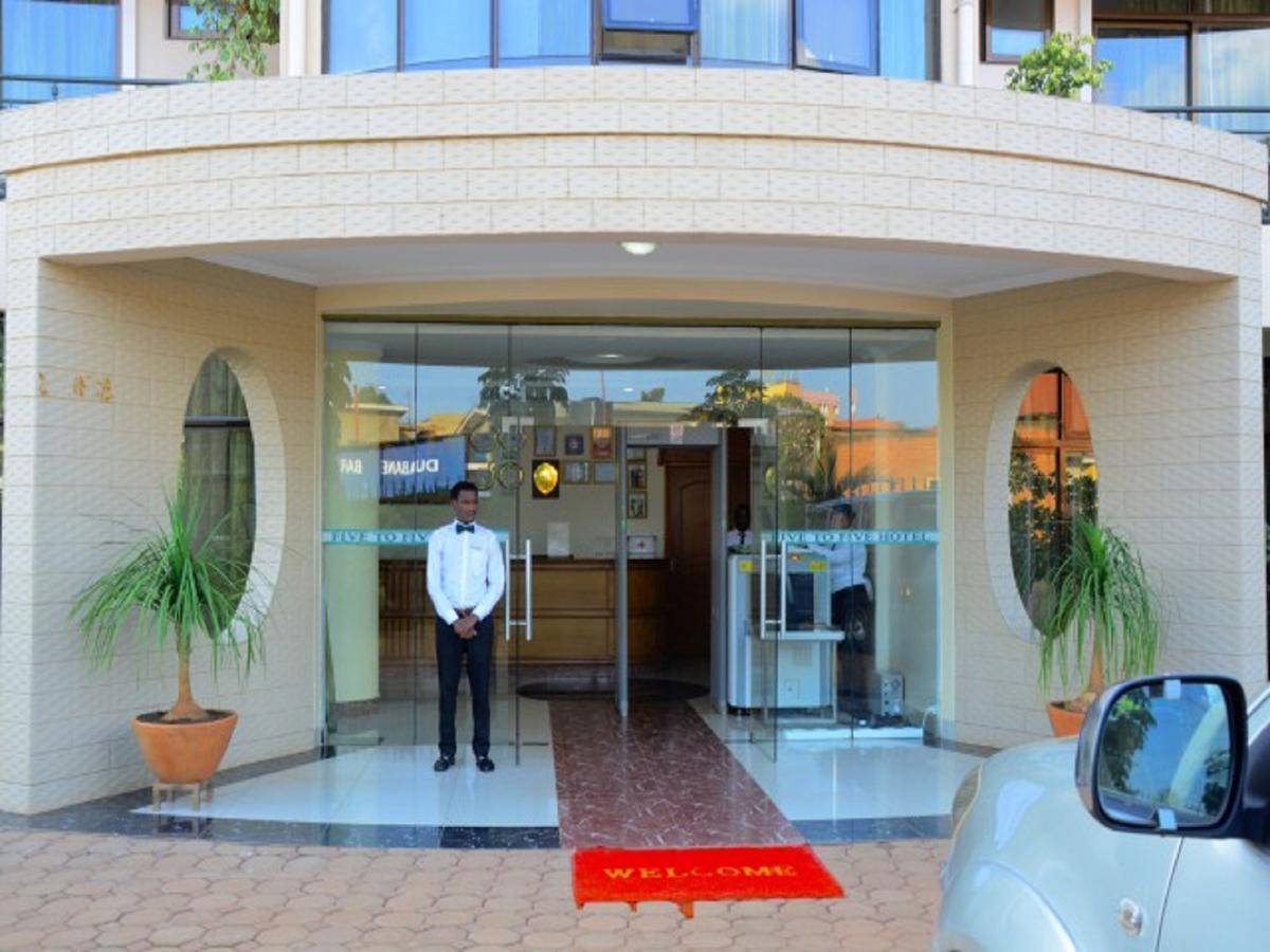 Five To Five Hotel Kigali Bagian luar foto