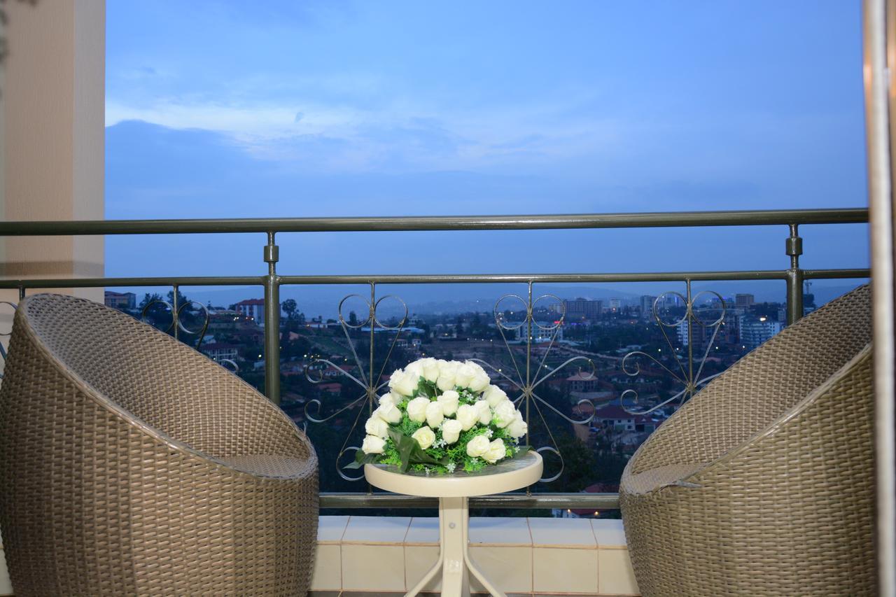 Five To Five Hotel Kigali Bagian luar foto