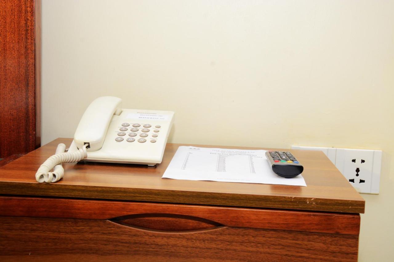Five To Five Hotel Kigali Bagian luar foto