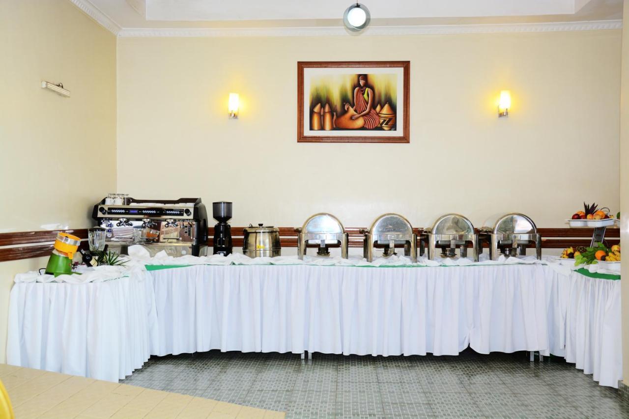 Five To Five Hotel Kigali Bagian luar foto